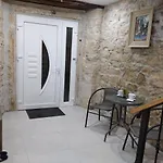 Lari Vižinada