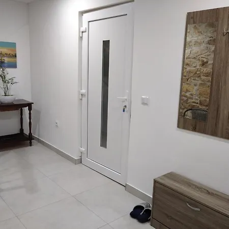 Апартаменты Lari Vizinada