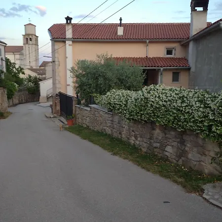 Lari * Vižinada