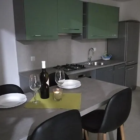 Lari * Vižinada