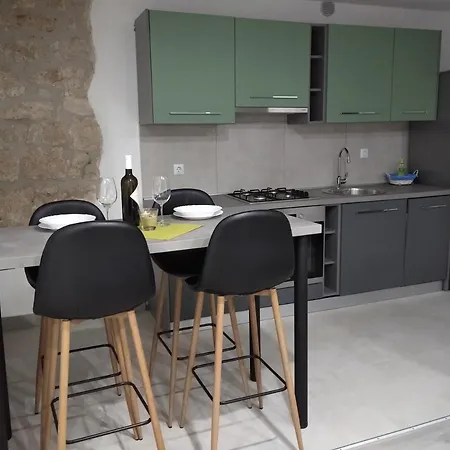 Διαμέρισμα Lari