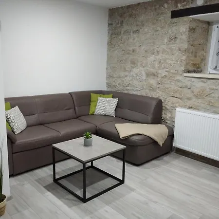 Apartment Lari Vižinada