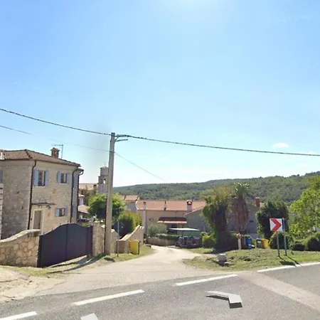 Apartment Lari Vižinada